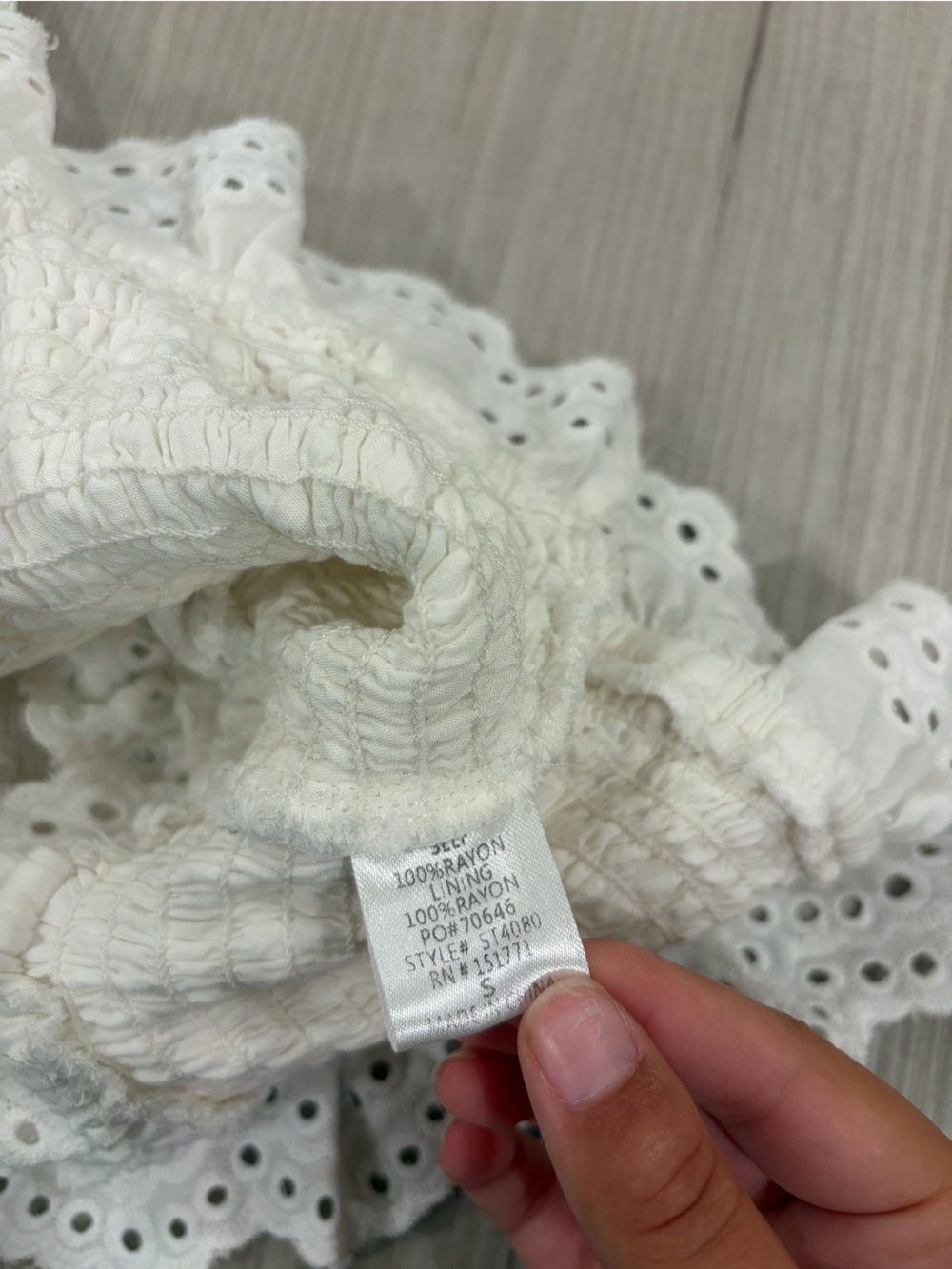 Gab & Kate women’s adjustable Ruffle Top - Picture 3 of 4
